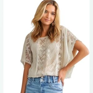 SoieBlu Boho Ivory Cream Crochet Lace Overlay Sleeveless Scoop Back Ponc…